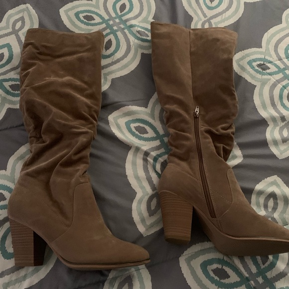 NWOT : soft high heel boots - Picture 1 of 5